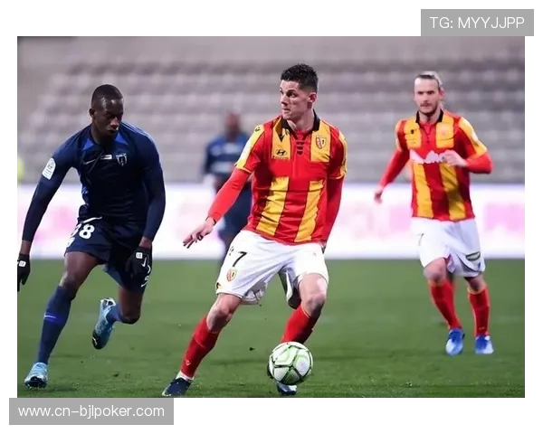 朗斯对阵勒阿弗尔，乌敦过顶妙传助阿吉拉尔凌空端射破门