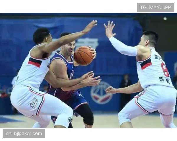 广州龙狮击败北京控股，锁定最后一个季后赛席位